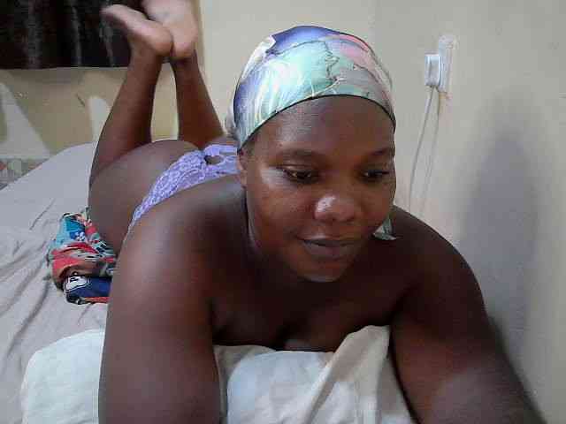Sweet-Tiffany webcam