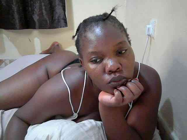 Sweet-Tiffany webcam