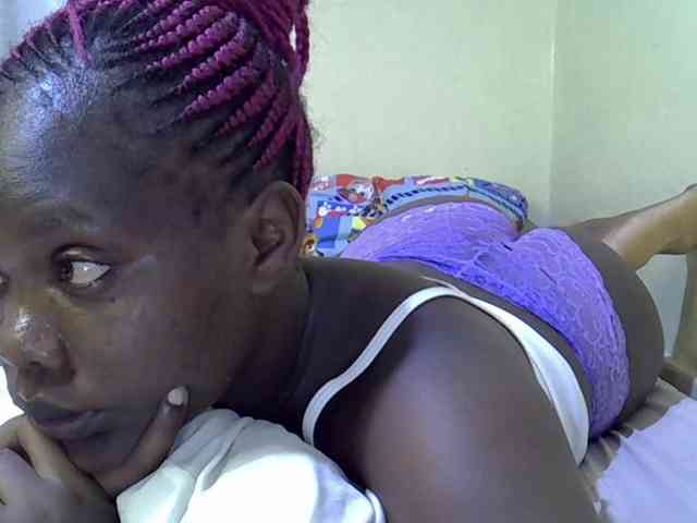 Sweet-Tiffany webcam
