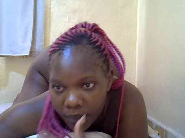 Sweet-Tiffany webcam