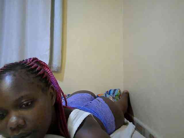 Sweet-Tiffany webcam