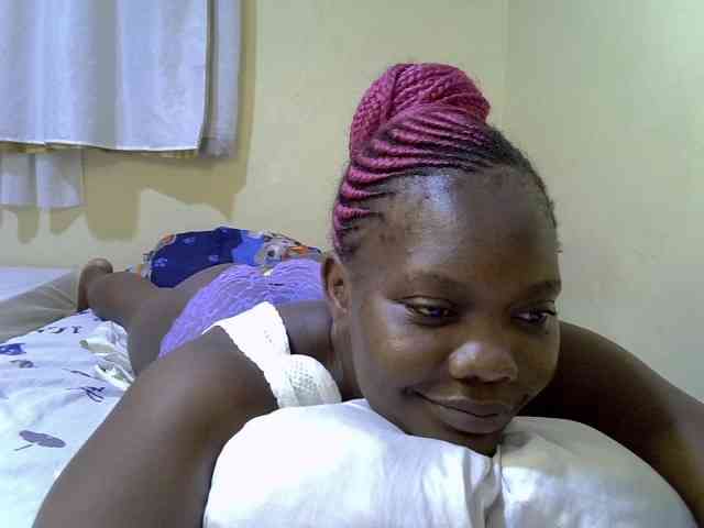 Sweet-Tiffany webcam