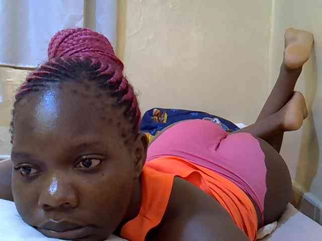 Sweet-Tiffany webcam