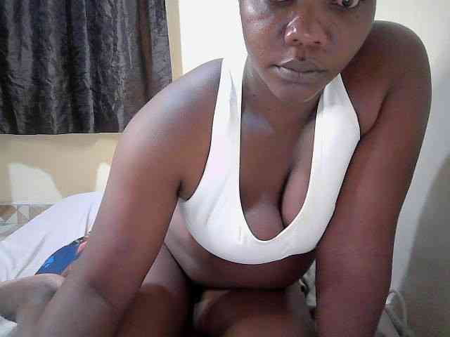 Sweet-Tiffany webcam