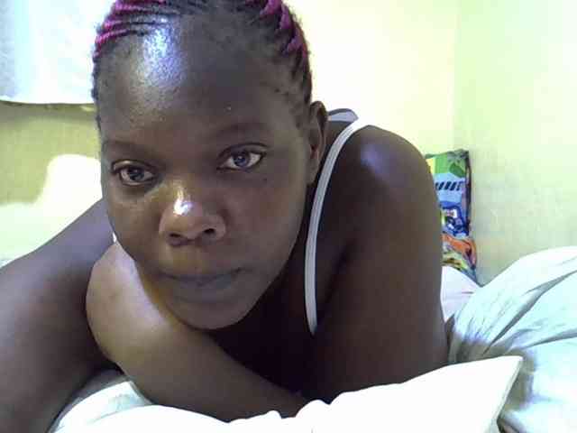 Sweet-Tiffany webcam