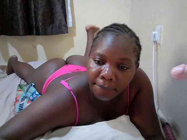 Sweet-Tiffany webcam