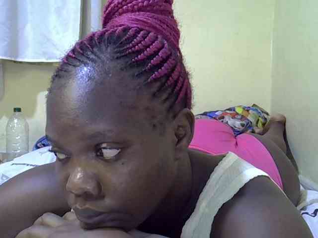 Sweet-Tiffany webcam