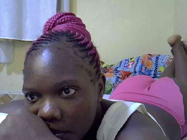Sweet-Tiffany webcam