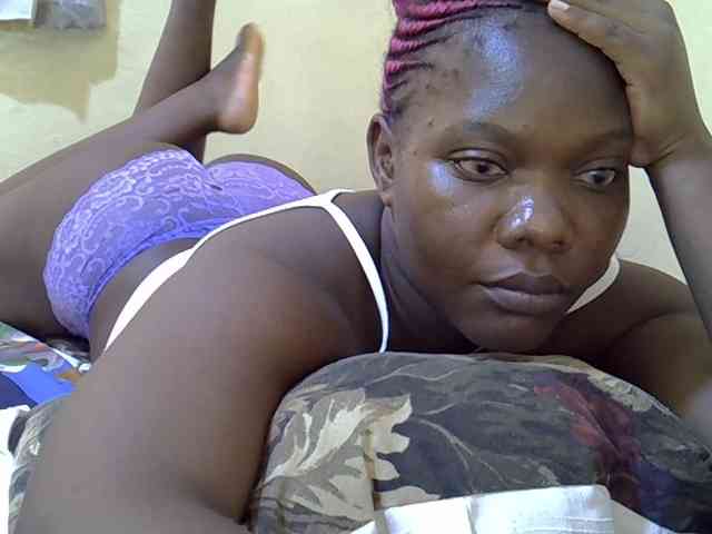 Sweet-Tiffany webcam