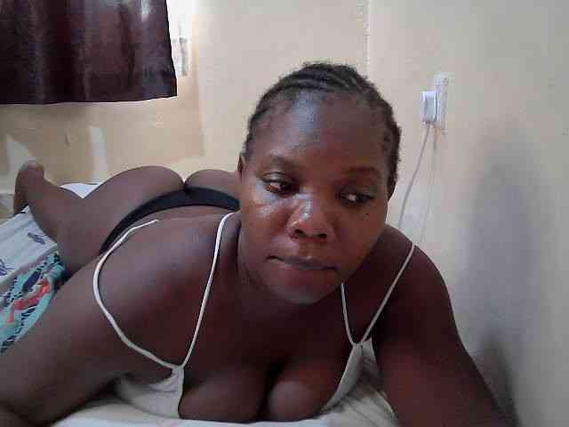 Sweet-Tiffany webcam