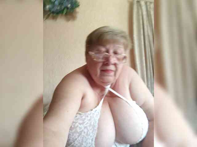 LettieXMagdalen webcam