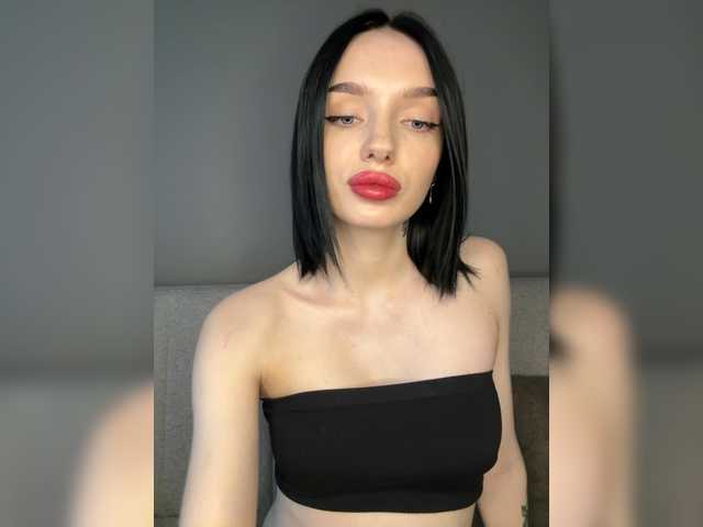 Mariia022's BongaCams show and profile