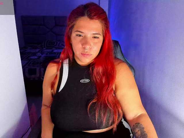Karlathompson live cam on BongaCams