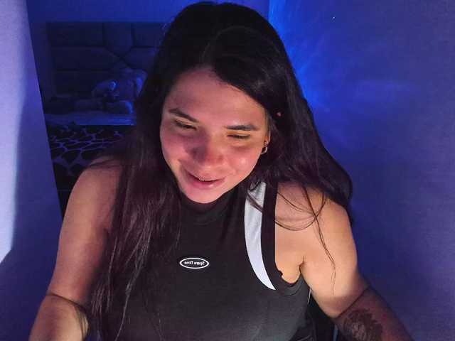 Karlathompson live cam on BongaCams