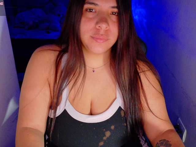 Karlathompson live cam on BongaCams