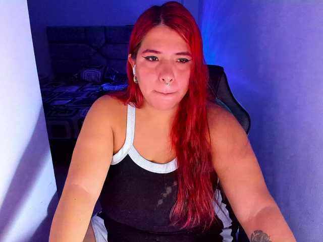 Karlathompson live cam on BongaCams