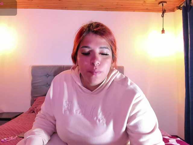 Karlathompson live cam on BongaCams