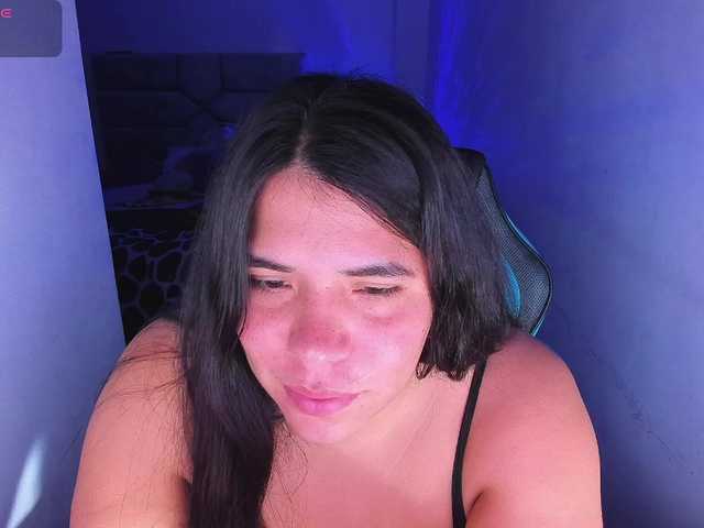 Karlathompson live cam on BongaCams