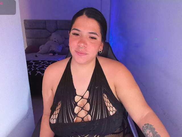 Karlathompson live cam on BongaCams