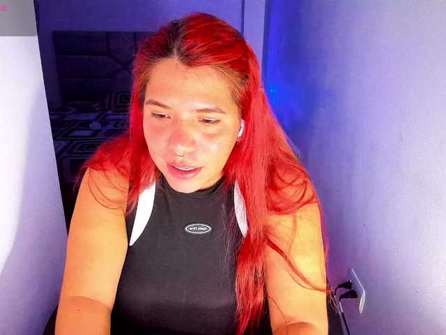 Karlathompson live cam on BongaCams