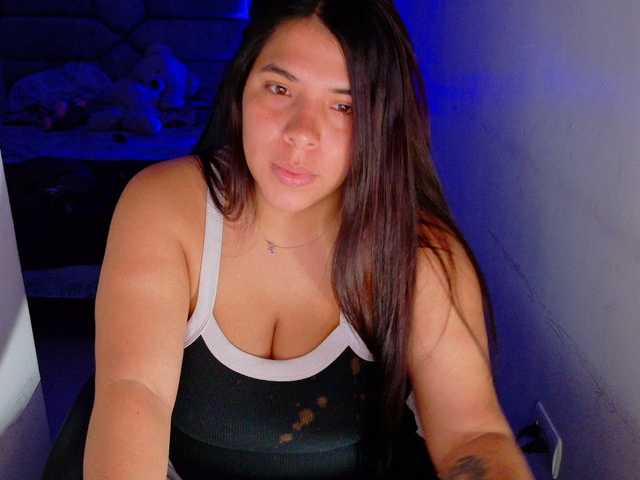 Karlathompson live cam on BongaCams