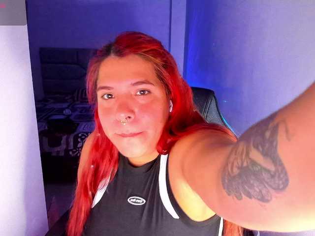 Karlathompson live cam on BongaCams