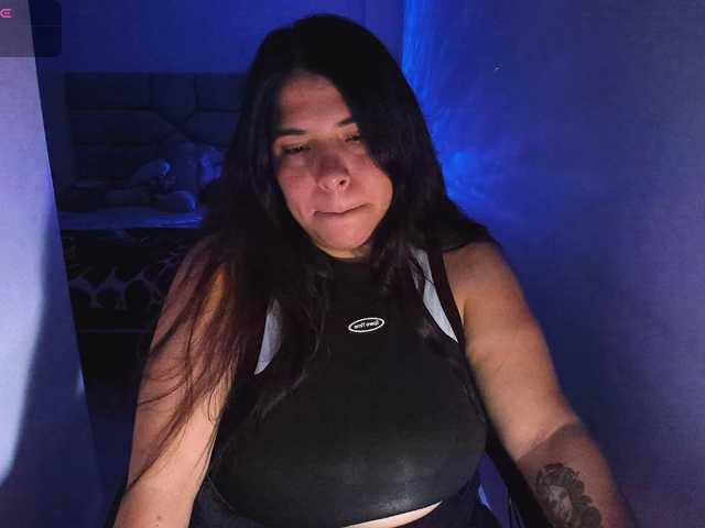 Karlathompson live cam on BongaCams