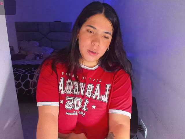Karlathompson live cam on BongaCams