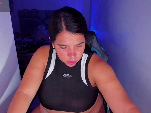 Karlathompson live cam on BongaCams