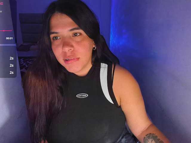 Karlathompson live cam on BongaCams