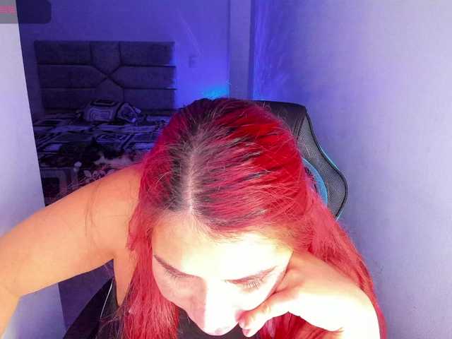 Karlathompson live cam on BongaCams