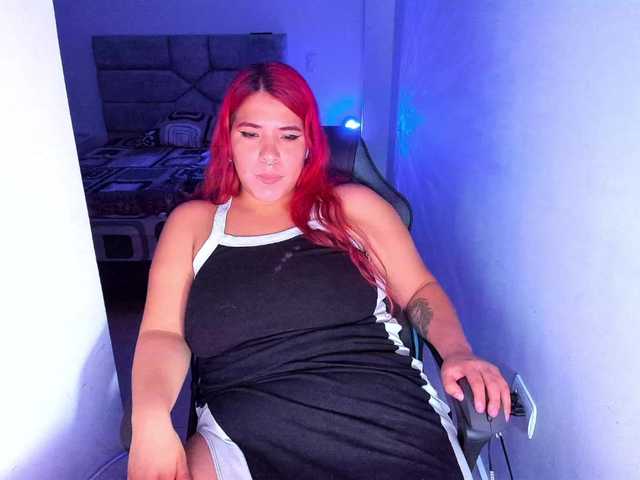 Karlathompson live cam on BongaCams