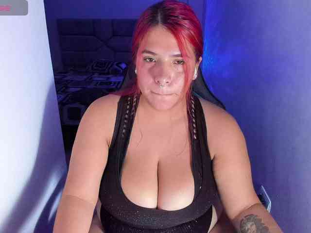 Karlathompson webcam