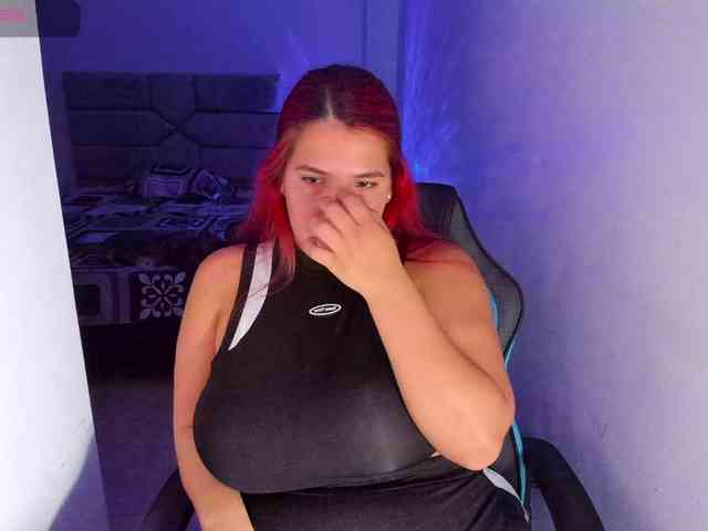 Karlathompson webcam