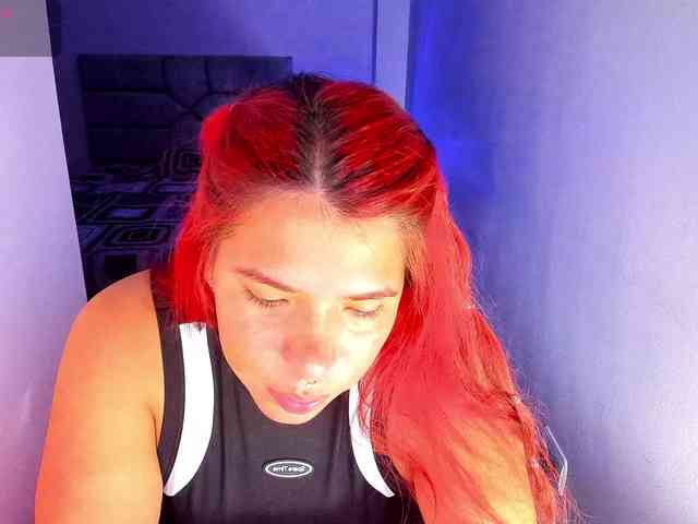 Karlathompson webcam