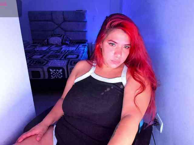 Karlathompson webcam