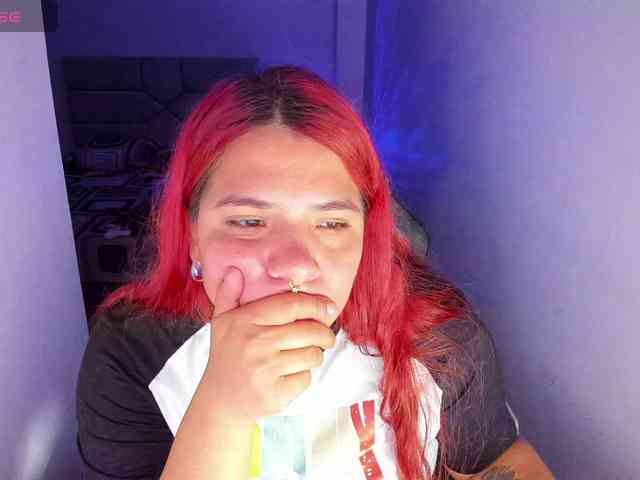 Karlathompson webcam