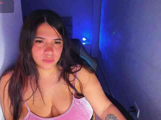 Karlathompson webcam
