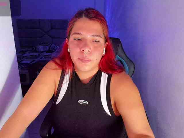 Karlathompson webcam