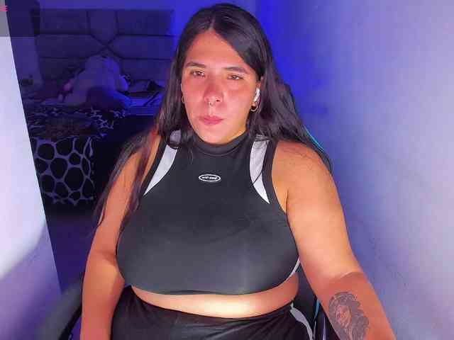 Karlathompson webcam