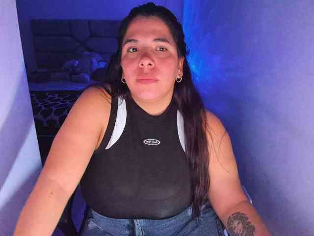 Karlathompson webcam