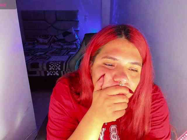 Karlathompson webcam