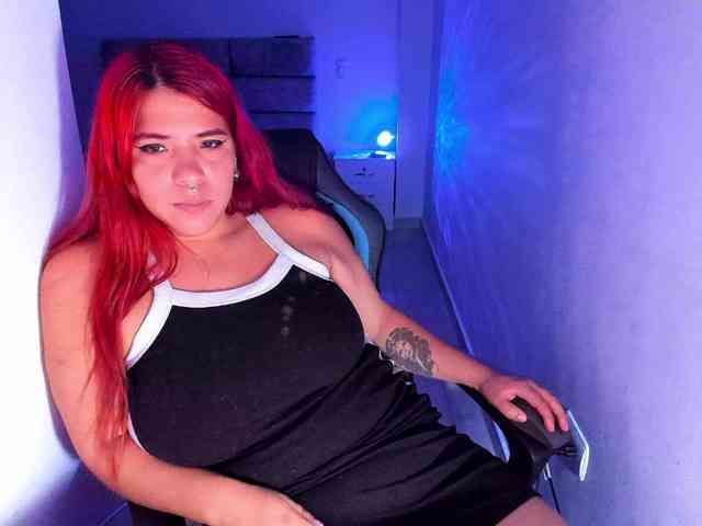 Karlathompson webcam