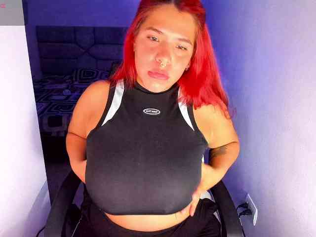 Karlathompson webcam