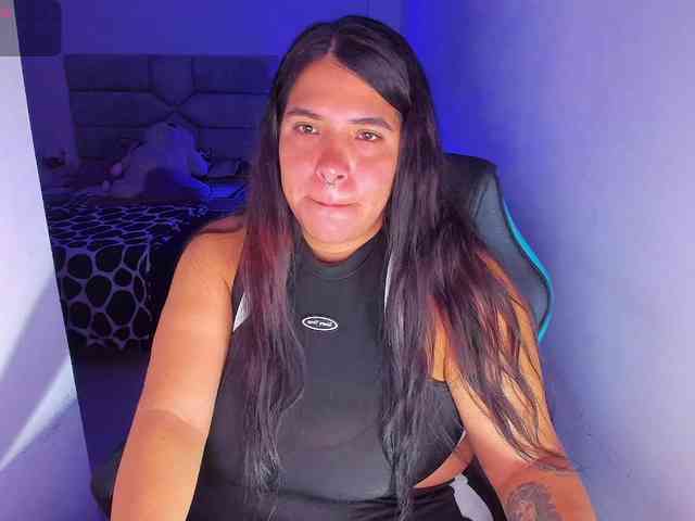 Karlathompson webcam