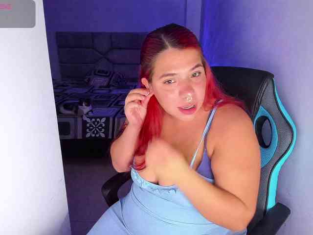Karlathompson webcam