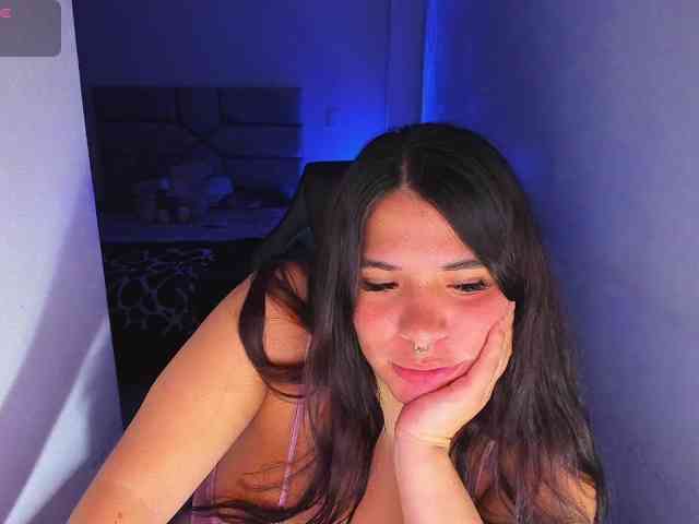 Karlathompson webcam