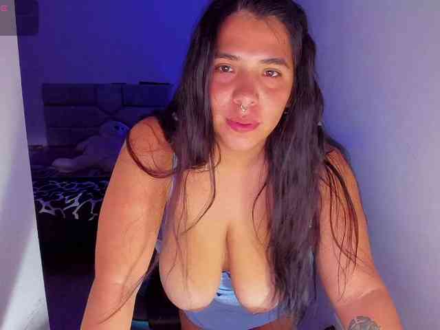 Karlathompson webcam