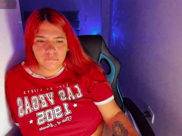 Karlathompson webcam