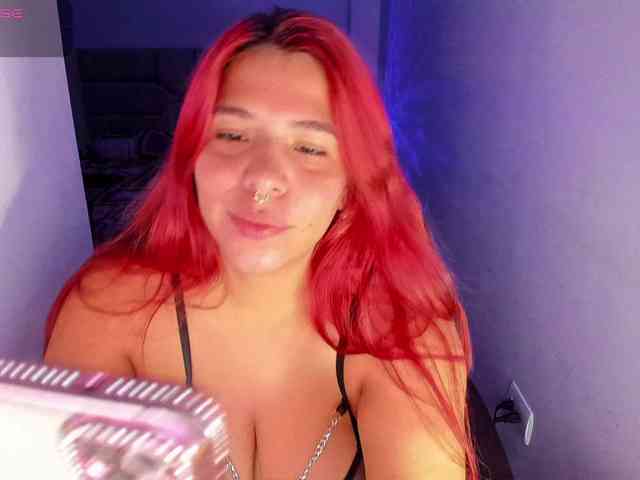 Karlathompson webcam